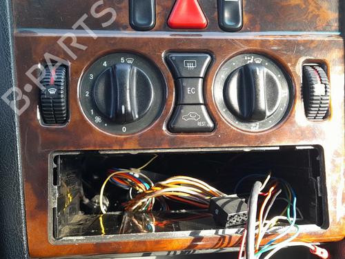 Switch MERCEDES-BENZ C-CLASS (W202) C 220 D (202.121) BP28186878I30