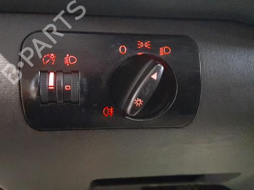 Headlight switch AUDI A3 (8L1) 1.9 TDI BP28481718I24