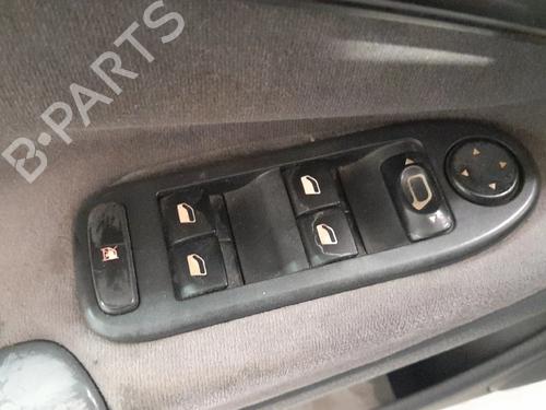 Venstre fortil elrude kontakt CITROËN C5 II (RC_) 1.6 HDi (RC8HZB) BP28608936I27