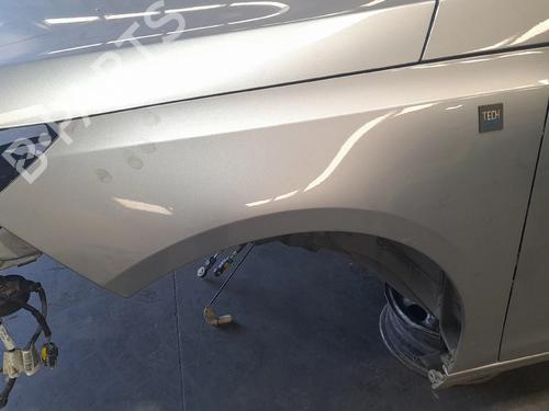 Left front fenders PEUGEOT 308 SW II (LC_, LJ_, LR_, LX_, L4_) 1.5 BlueHDi 130 BP28715444C41