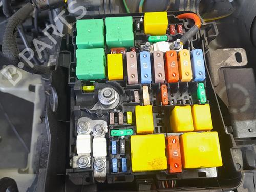 Fuse box PEUGEOT 308 SW II (LC_, LJ_, LR_, LX_, L4_) 1.5 BlueHDi 130 BP28715495E1