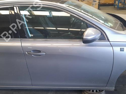 Right front door PEUGEOT 308 SW II (LC_, LJ_, LR_, LX_, L4_) 1.5 BlueHDi 130 BP28715516C3