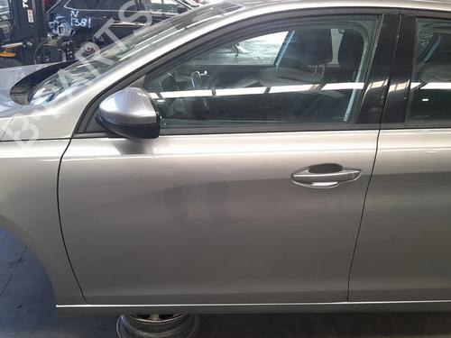 Left front door PEUGEOT 308 II (LB_, LP_, LW_, LH_, L3_) 1.5 BlueHDI 100 BP28716995C2
