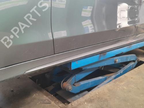Left sideskirt MERCEDES-BENZ C-CLASS (W205) C 180 d (205.000) | BP28717425C115 