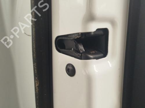 Rear left lock JAGUAR E-PACE (X540) 2.0 D150 BP28729954C100