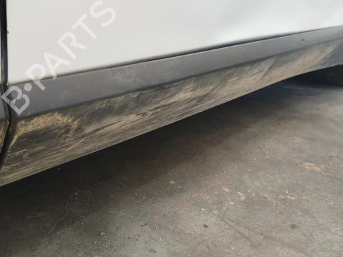 Door moulding trim JAGUAR E-PACE (X540) 2.0 D150 BP28729983C150