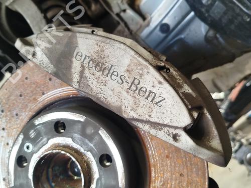 Venstre bremsekaliber foran MERCEDES-BENZ C-CLASS T-Model (S205)  BP28732473M105