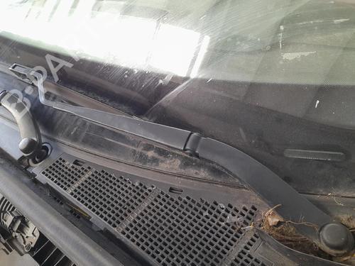 Used Front windshield wiper arm RENAULT MEGANE IV Grandtour (K9A/M/N_) 1.5 Blue dCi 115 (K9A6) (116 hp) 29161591