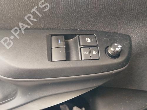 Retrovisor izquierdo TOYOTA YARIS (_P21_, _PA1_, _PH1_) 1.5 Hybrid (MXPH10, MXPH11) | BP29164570C26