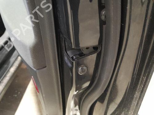 Used Front right lock VW POLO IV (9N_, 9A_) 1.2 12V (64 hp) 29179210