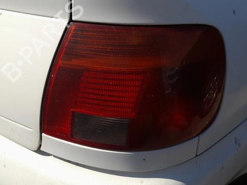 Piloto trasero derecho AUDI A4 B5 (8D2) 1.9 TDI (90 hp) 29209965