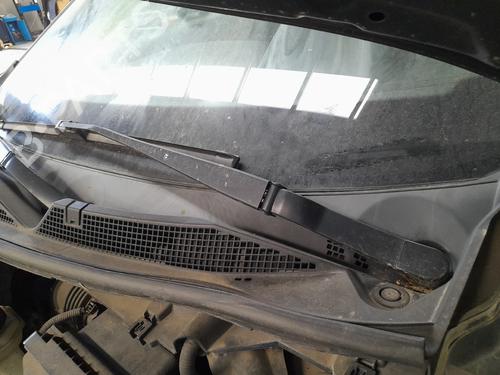 Front windshield wiper arm NISSAN QASHQAI II (J11, J11_) 1.5 dCi BP29360750C143