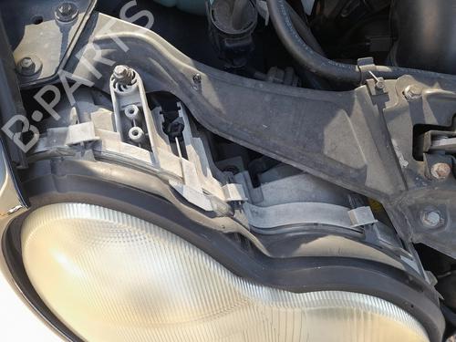 Right headlight MERCEDES-BENZ C-CLASS T-Model (S203) C 220 CDI (203.206, 203.208) | BP29527355C29 
