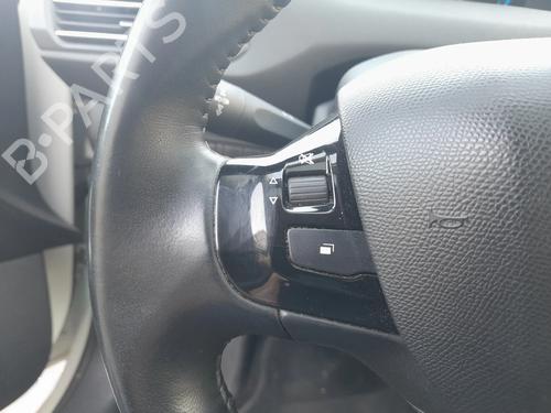 Steering wheel PEUGEOT 308 II (LB_, LP_, LW_, LH_, L3_) 1.5 BlueHDi 130 | BP29563097C49 