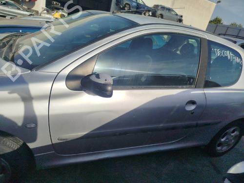 Dør venstre fortil PEUGEOT 206 Hatchback (2A/C) 1.1 i (60 hp) 29617730