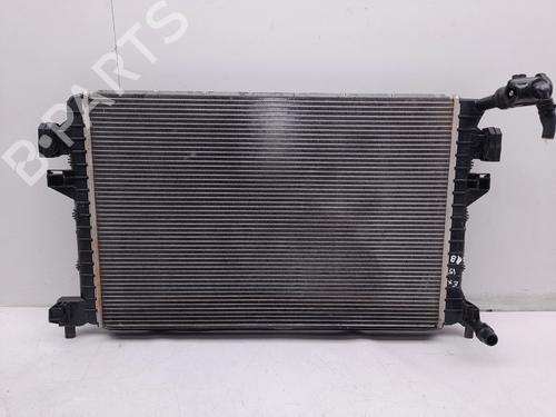 Radiateur à eau AUDI A3 Sportback (8YA, 8YF) 35 TDI (150 hp) 29870533