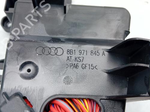 Zekeringkast AUDI A5 (FU2) 2.0 TDI | BP29893898E1