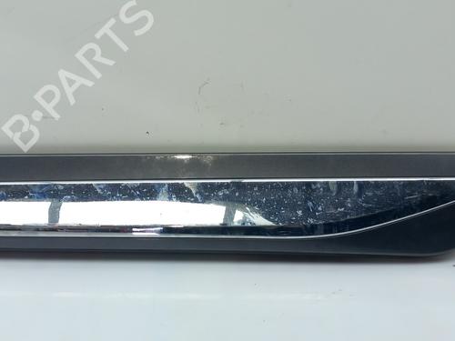 Used Door moulding trim TOYOTA YARIS (_P13_) 1.5 Hybrid (NHP130_, NHP130) (101 hp) 29942552