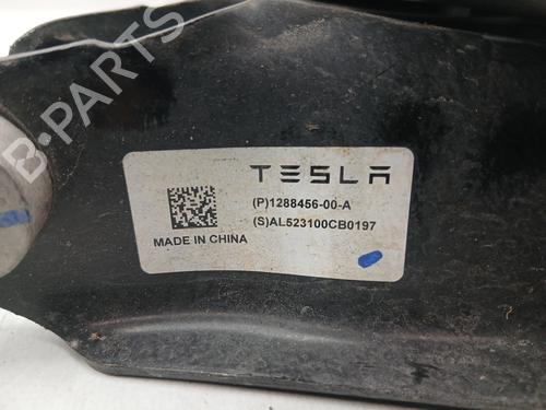 Højre bagtil bærearm TESLA MODEL Y (5YJY) Long Range All-wheel Drive | BP29314288M15