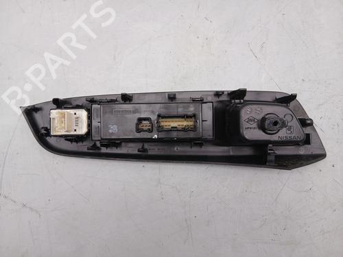 Left front window switch NISSAN MICRA V (K14) 0.9 IG-T | BP29356077I27