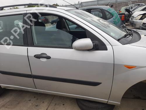 Used Right front door FORD FOCUS I Turnier (DNW) 1.4 16V (75 hp) 30104238