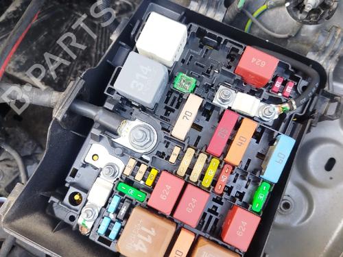 Used Fuse box CITROËN C5 AIRCROSS (A_) 1.2 PureTech 130 (ARHNSJ) (131 hp) 30148409