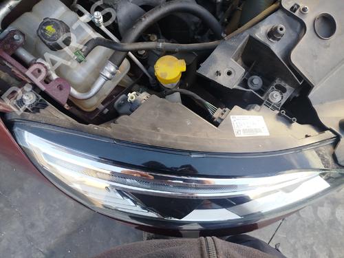 Right headlight RENAULT SCÉNIC IV (J9_) 1.5 dCi 110 | BP30155811C29 