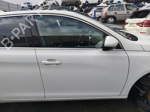 Porta frente direita PEUGEOT 308 II (LB_, LP_, LW_, LH_, L3_) 1.6 BlueHDi 120 (120 hp) 30153758
