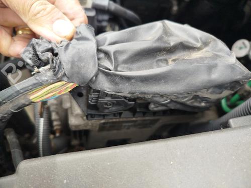 engine-control-unit-ecu-citroen-xsara-picasso-n68-1999-2000-2001-2002-2003-2004-2005-2006-2007-2008-2009-2010-2011-2012-30202794 main image