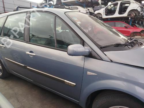 Puerta delantera derecha RENAULT SCÉNIC II (JM0/1_) 1.9 dCi (JM0G, JM12, JM1G, JM2C) (120 hp) 30206013