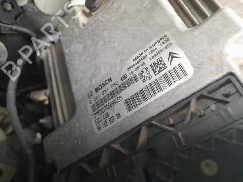 Engine control unit (ECU) PEUGEOT 308 II (LB_, LP_, LW_, LH_, L3_) 1.6 BlueHDi 120 | BP30206066M57