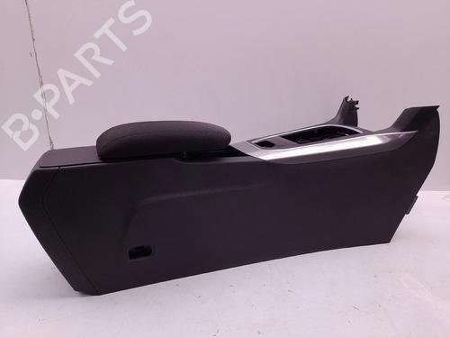 Used Armrest / Center console PEUGEOT 308 II (LB_, LP_, LW_, LH_, L3_) 1.6 BlueHDi 120 (120 hp) 30175788