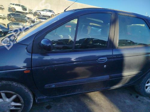 Porta frente esquerda RENAULT SCÉNIC I MPV (JA0/1_, FA0_) 1.4 16V (JA0D, JA1H, Ja0W, JA10) (95 hp) 30397577