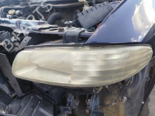 Used Left headlight CHRYSLER VOYAGER / GRAND VOYAGER III (GS_, NS_) 2.5 TD (116 hp) 30440438
