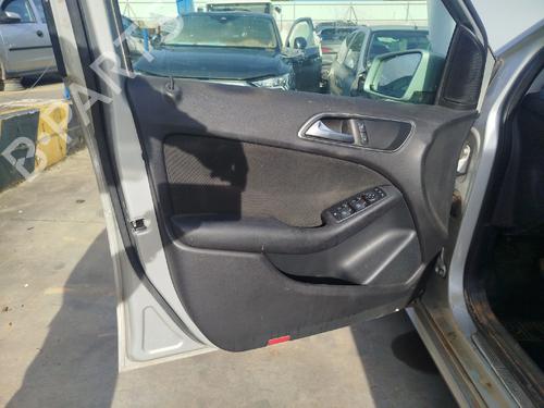 Venstre frontpanel MERCEDES-BENZ B-CLASS Sports Tourer (W246, W242) B 180 CDI (246.200) (109 hp) 30457285