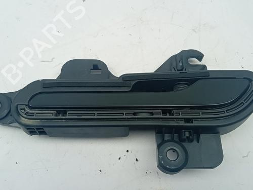 Used Front left exterior door handle TESLA MODEL Y (5YJY) Long Range All-wheel Drive (514 hp) 29312383