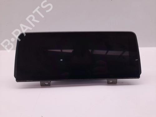 Used Display monitor BMW X3 (G01, F97, G08) xDrive 20 d (190 hp) 30637557