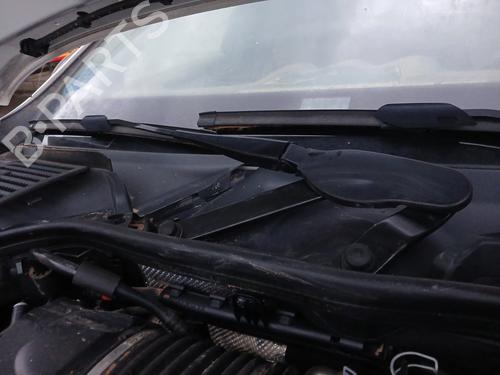 Scheibenwischer vorne für MERCEDES-BENZ C-CLASS T-MODEL (S206) C 300 de (206.208) (313 hp) 30890079