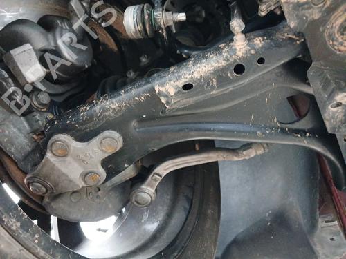 Højre fortil bærearm PEUGEOT 3008 II SUV (MC_, MR_, MJ_, M4_) 1.2 THP/ PureTech 130 (MRHNSM, MRHNSU, MRHNSJ, MRHNYW,... (131 hp) 30941304