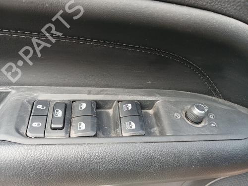 Used Left front window switch JEEP COMPASS (MP, M6, MV, M7) 1.5 T4 Hybrid (131 hp) 31022328