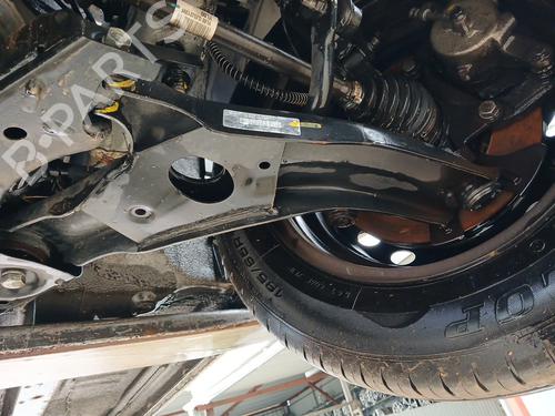 Used Left front suspension arm KIA VENGA Hatchback Van (YN) CVVT (90 hp) 31065670