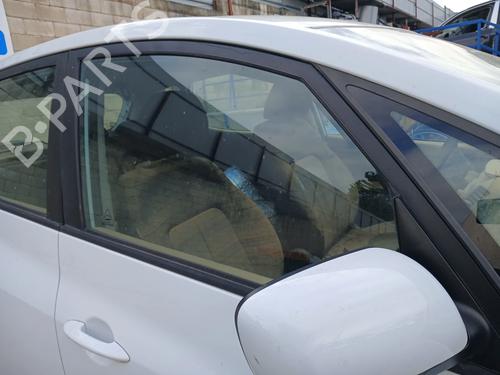 Used Front right door window KIA VENGA Hatchback Van (YN) CVVT (90 hp) 31068672
