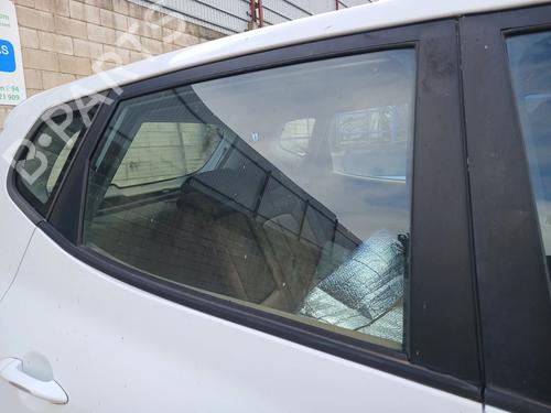 Used Rear right door window KIA VENGA Hatchback Van (YN) CVVT (90 hp) 31068673