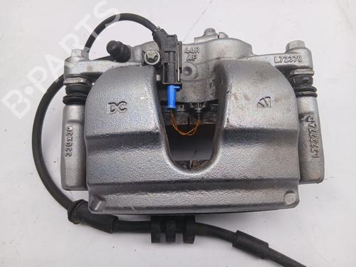 Used Right front brake caliper MERCEDES-BENZ A-CLASS (W177) A 250 e (177.085) (218 hp) 31073555