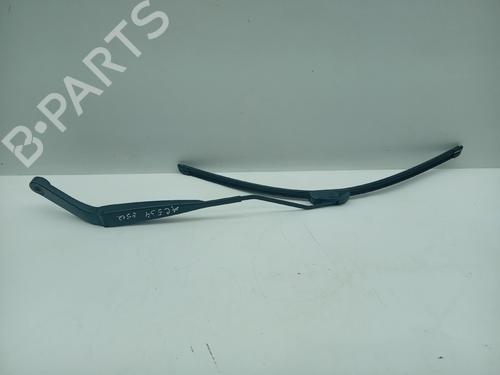 Used Front windshield wiper arm HONDA CIVIC X Hatchback (FC_, FK_) 1.5 VTEC (FK7) (182 hp) 31096581