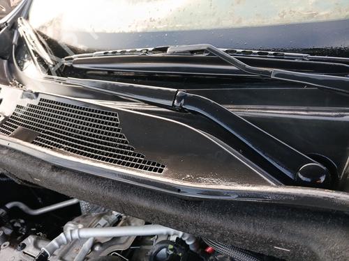 Braccio tergicristallo anteriore NISSAN JUKE (F15) 1.2 DIG-T (115 hp) 31160638