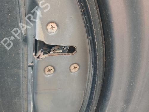 Vergrendeling rechts achter NISSAN JUKE (F15) 1.2 DIG-T (115 hp) 31160674