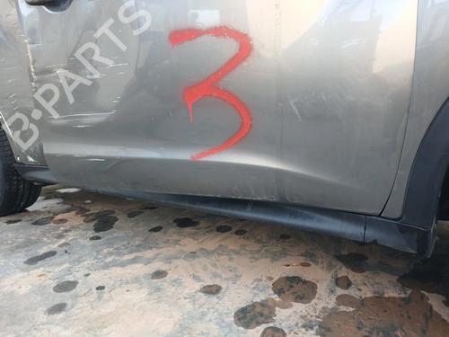 Sideskirt rechts NISSAN JUKE (F15) 1.2 DIG-T (115 hp) 31161370