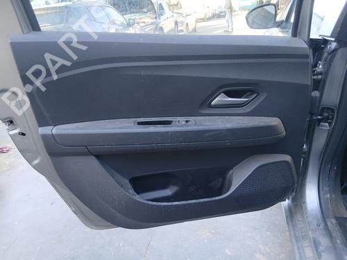 Verkleidung hinten links für DACIA JOGGER (RK_) 1.6 HYBRID 140 (RKN8) (141 hp) 31190955