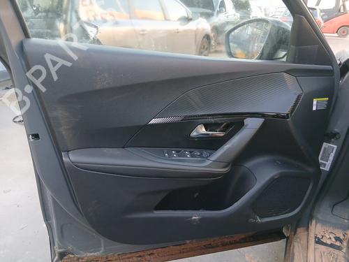 Venstre frontpanel PEUGEOT 2008 II (UD_, US_, UY_, UJ_, UR_, UC_) 1.2 PureTech 100 (USHNK) (101 hp) 31195283